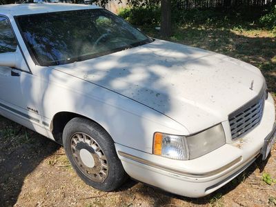 1999 Cadillac DeVille Base
