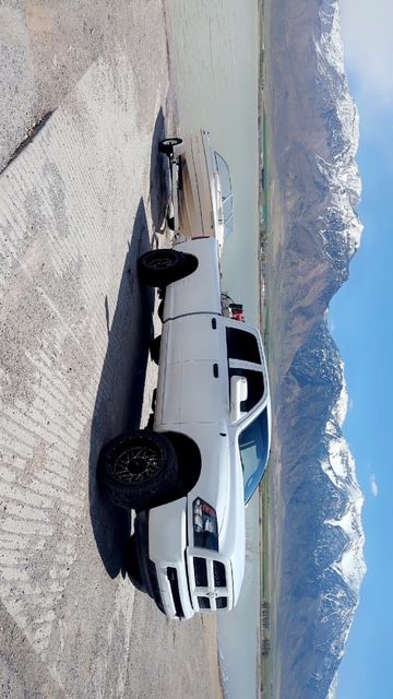 05 Bayliner Boat 