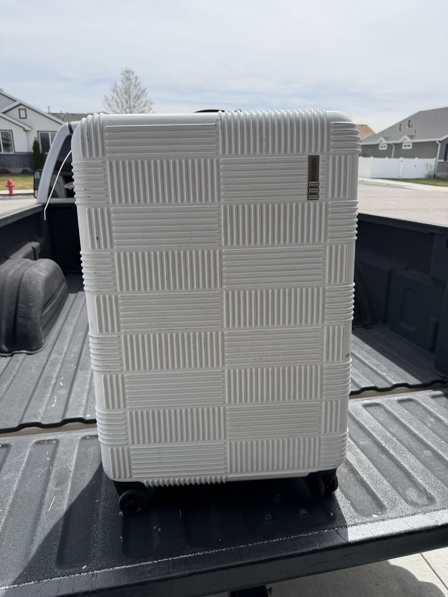 American Tourism Suitcase