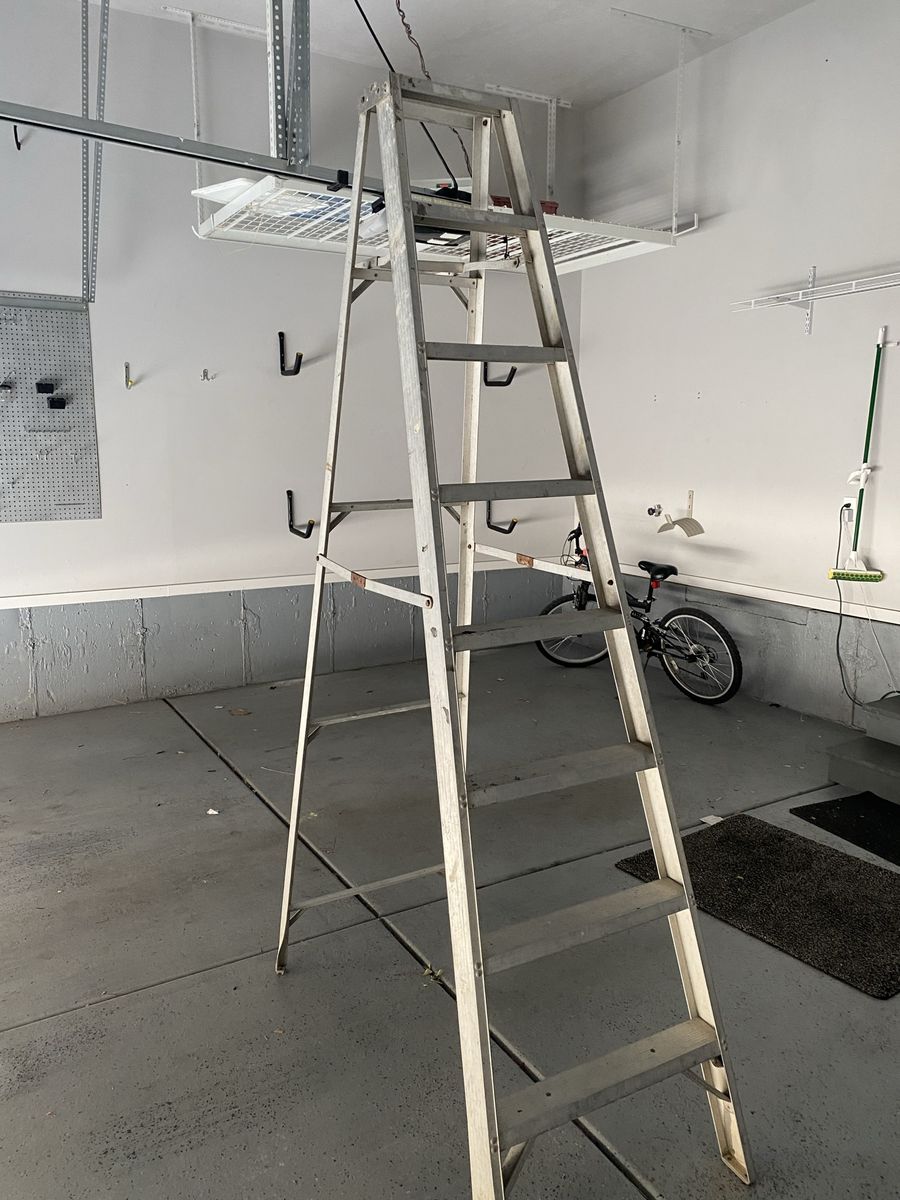8 Eight Foot A Frame Ladder with Utility Tray
