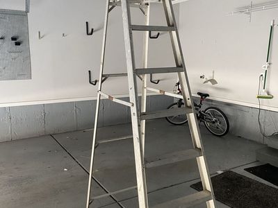 8 Eight Foot A Frame Ladder with Utility Tray
