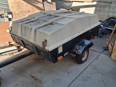 Enclosed trailer