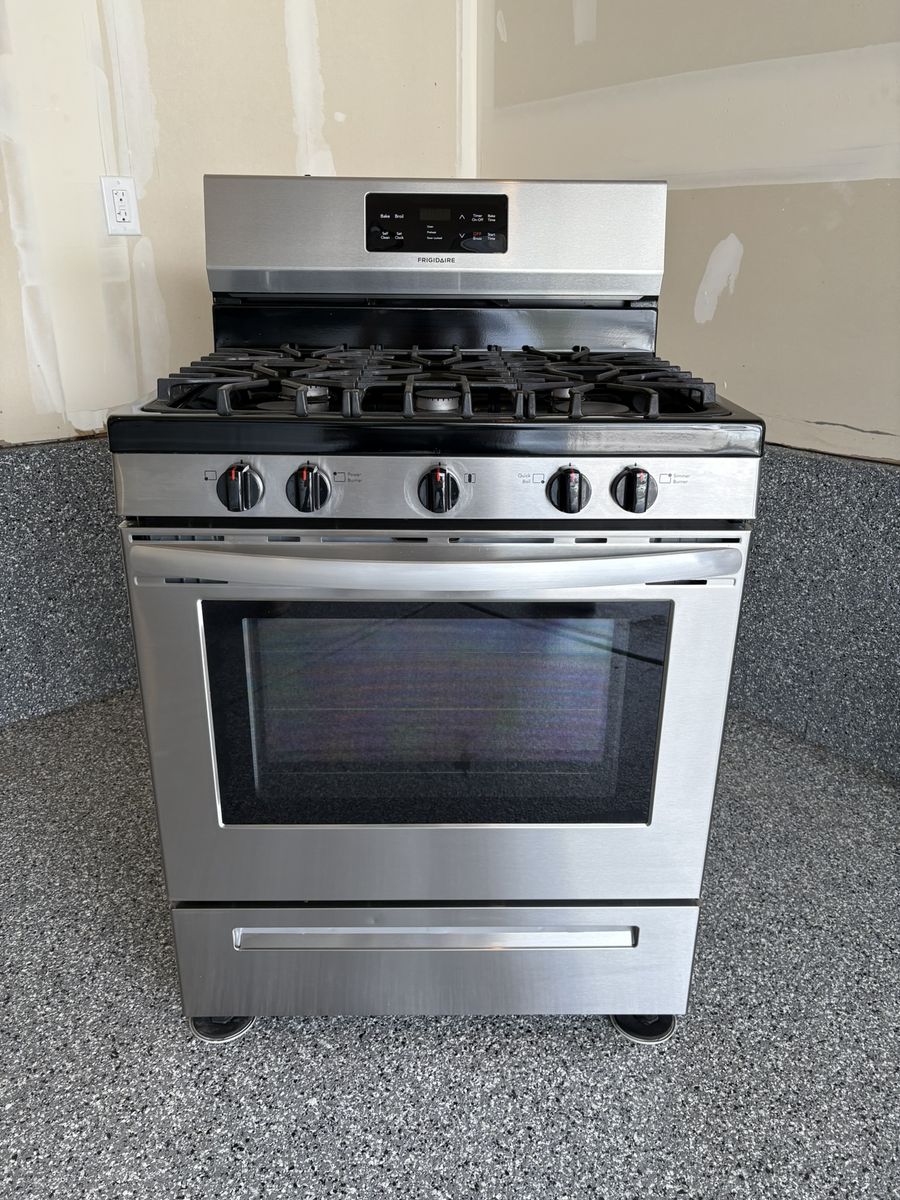Frigidaire FFGF3054TS Gas Range