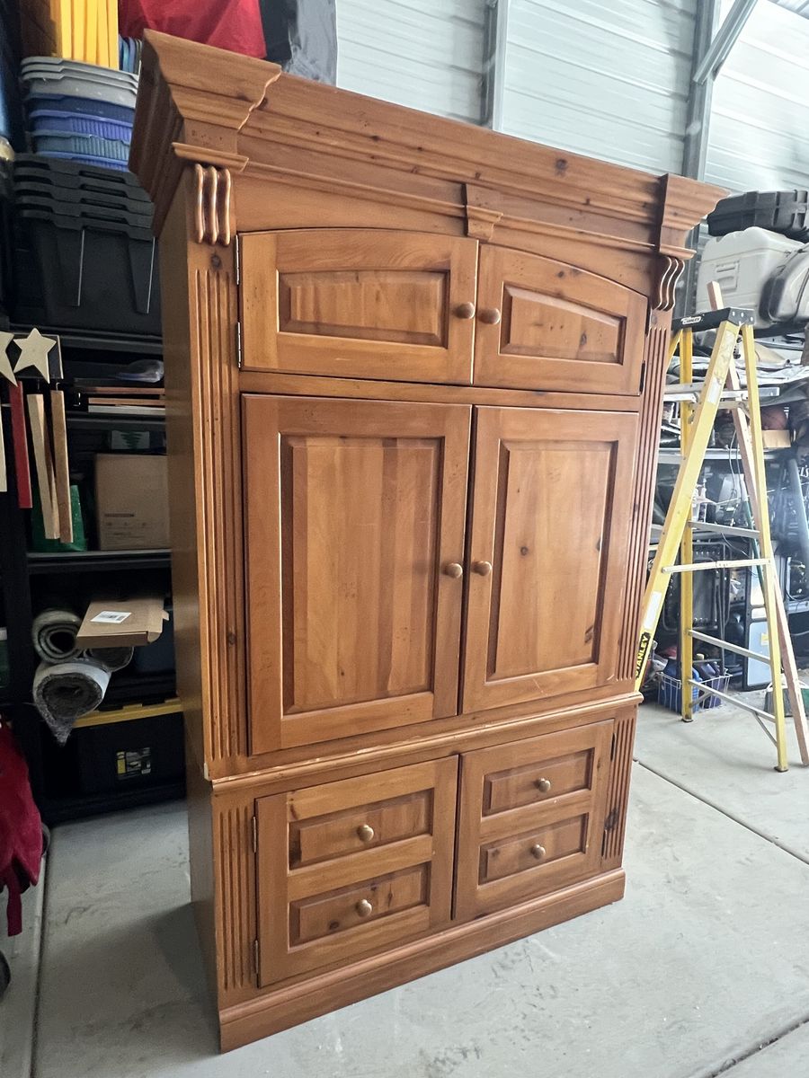 Armoire