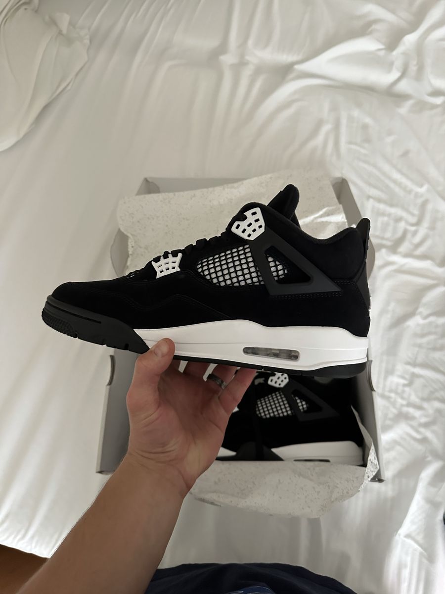 Jordan 4 White Thunder Size 11