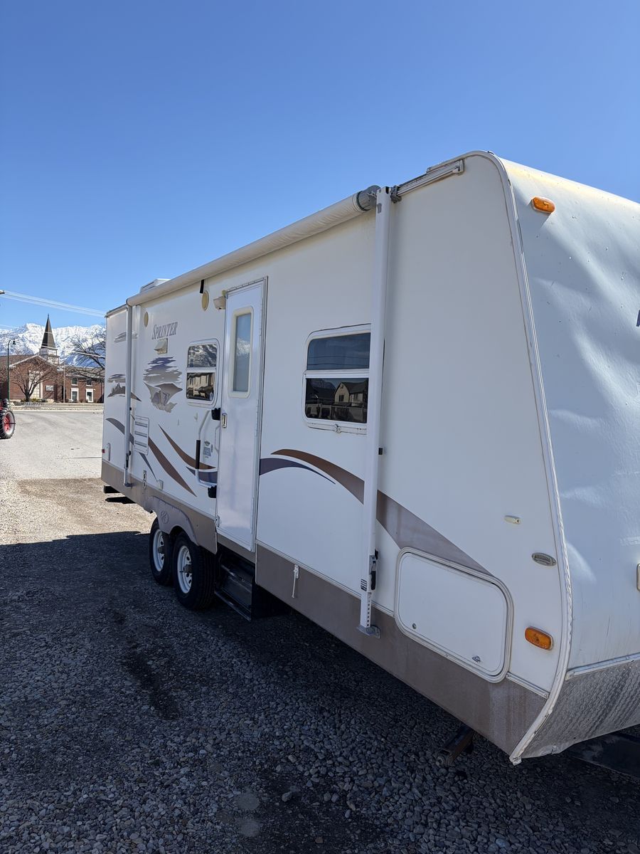 25ft Keystone Sprinter