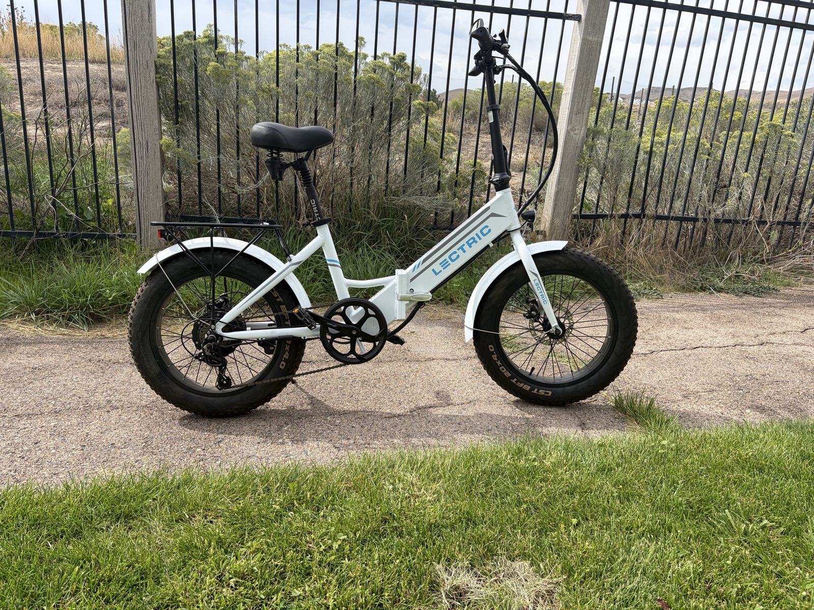 ONLY 32 MILES! - Lectric XP Step-Thru Folding E-Bike - Like New