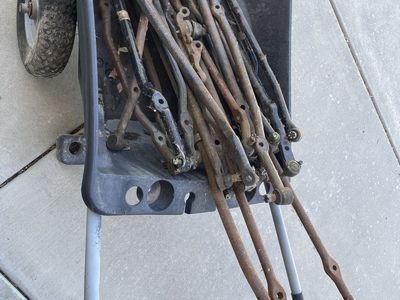 Lot of approx 30 NEW old stock drag, center links