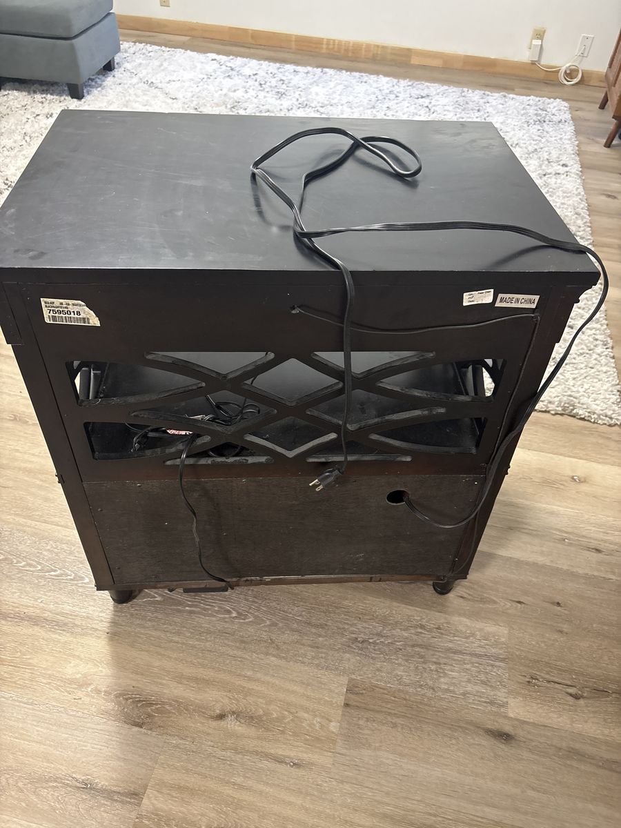 Main image 4