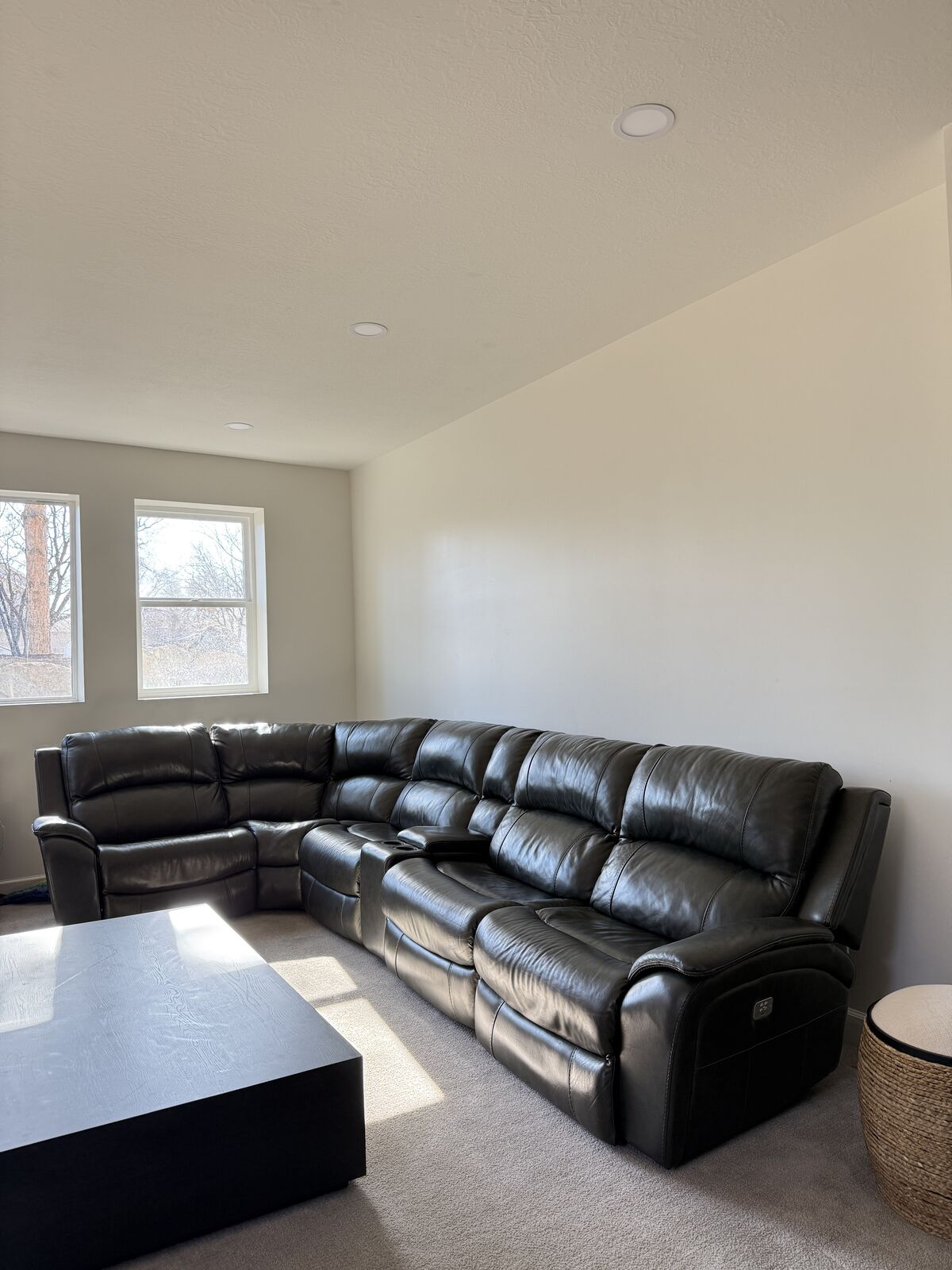 Downeast 6 piece leather recliner sectional