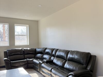 Downeast 6 piece leather recliner sectional