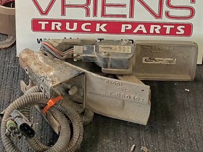 Used 2001 Peterbilt Throttle Pedal Assembly, Part # 16-09502, Cummins Engine