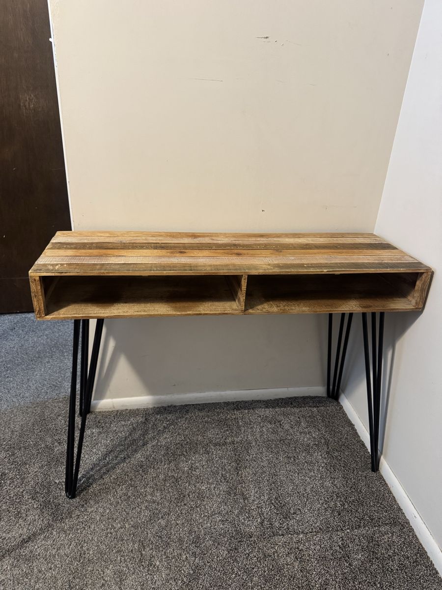 Cute desk