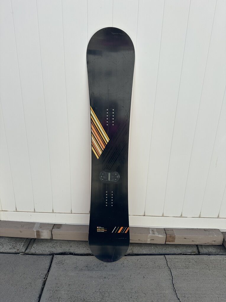 Nice Sierra Snowboard