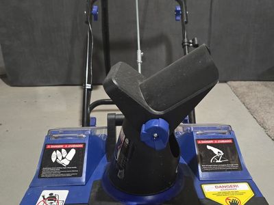 Electric Snow Shovel – Lightweight & Easy to Use (Great Condition)