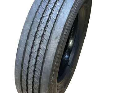 NOS BRIDGESTONE R238 BSW 225 70 19.5 128/126N 14PLY COMMERCIAL TIRE 009121
