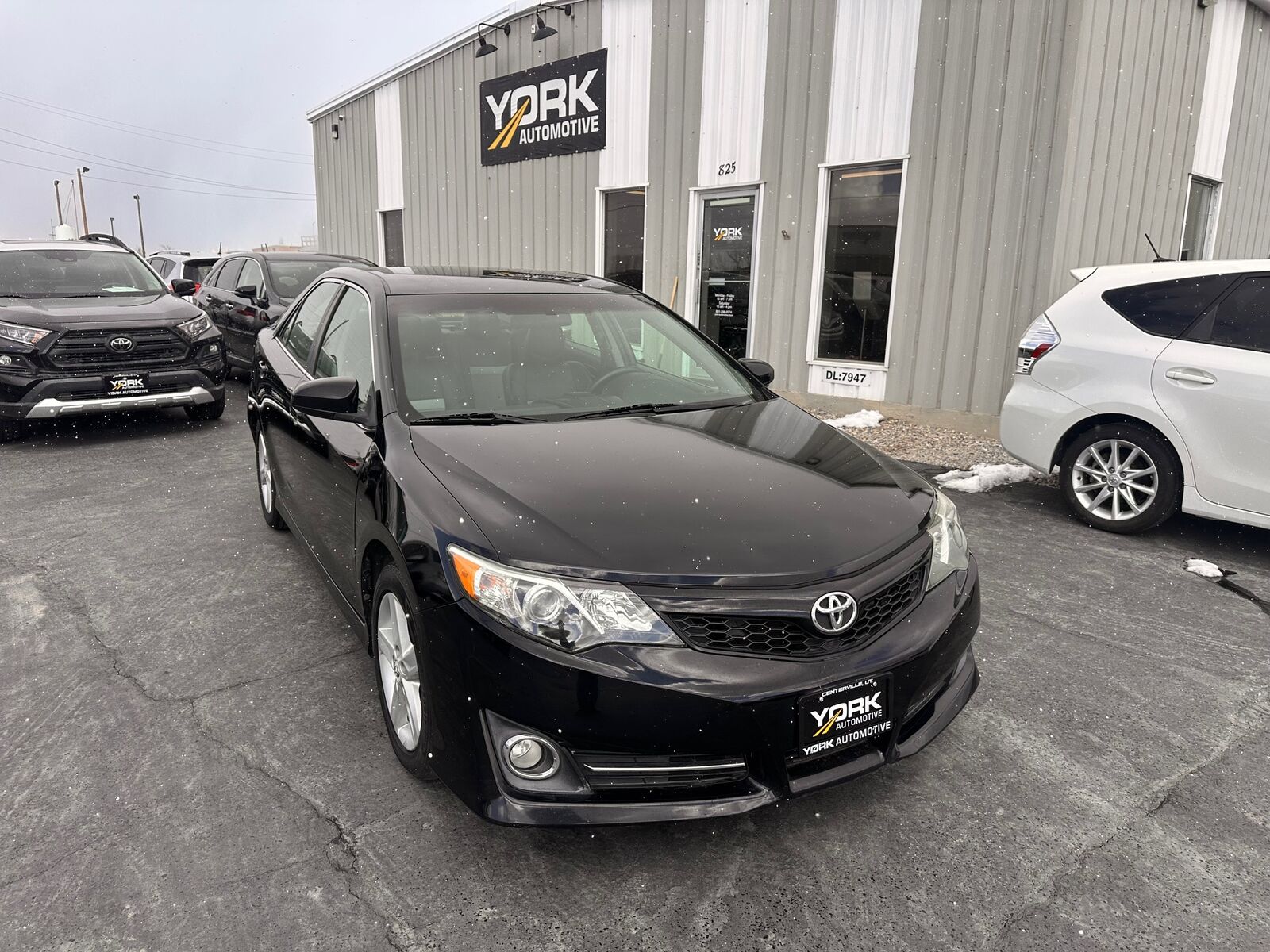 2012 TOYOTA CAMRY SE