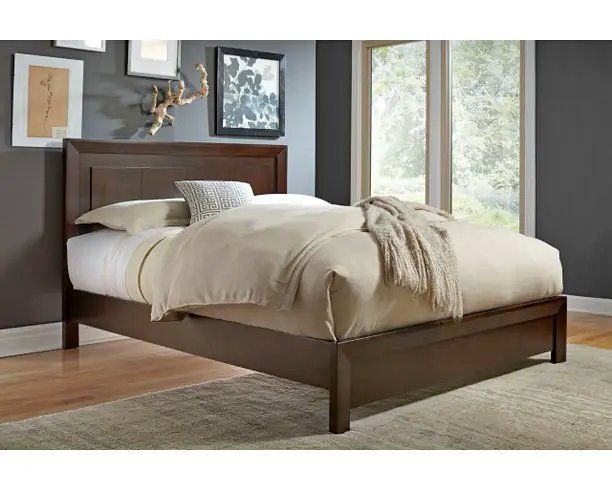 YARD SALE – Costco Wakefield Wood Platform Bed