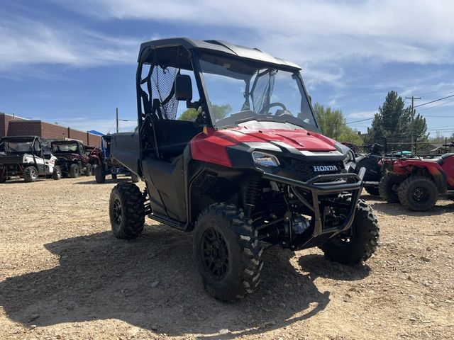 2026 HONDA Pioneer 700 Deluxe Hero Red - H01754-AC