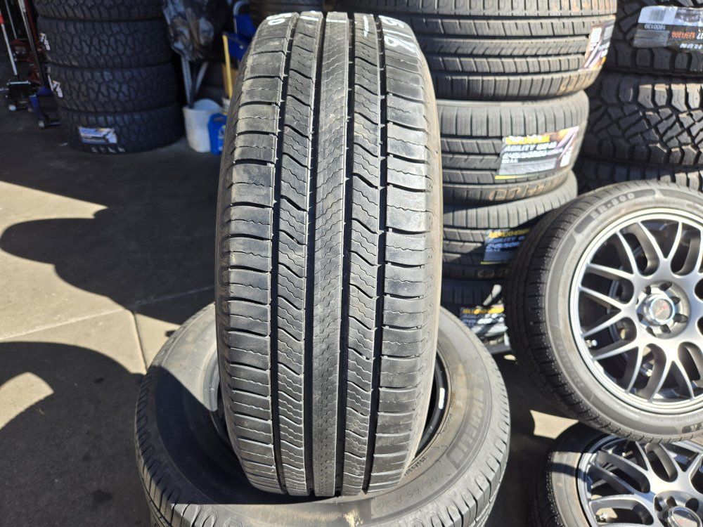 SET 205/65R16 MICHELIN DEFENDER2