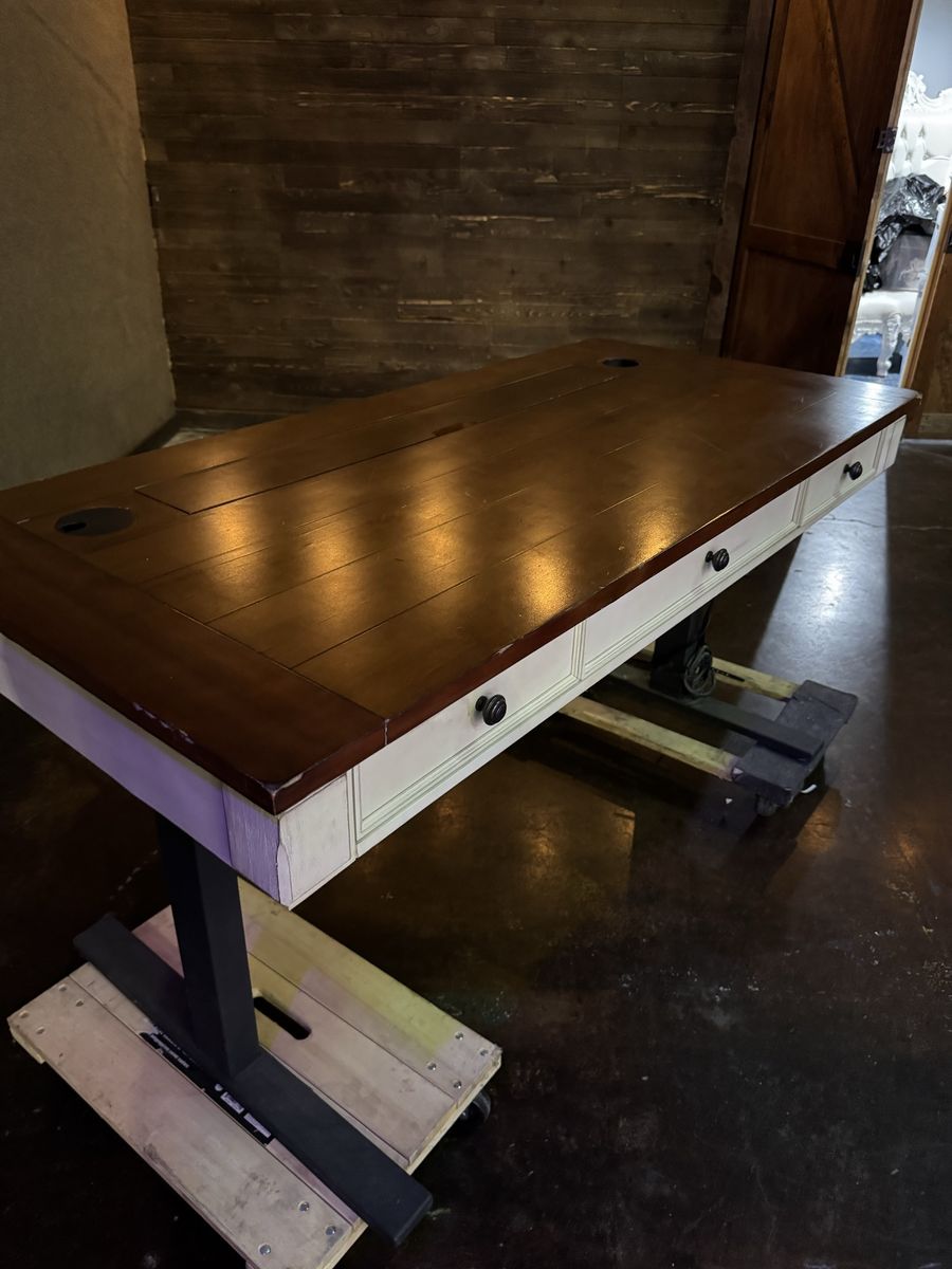 Electric Standing Desk | Solid Wood Top | Built-in Power & USB