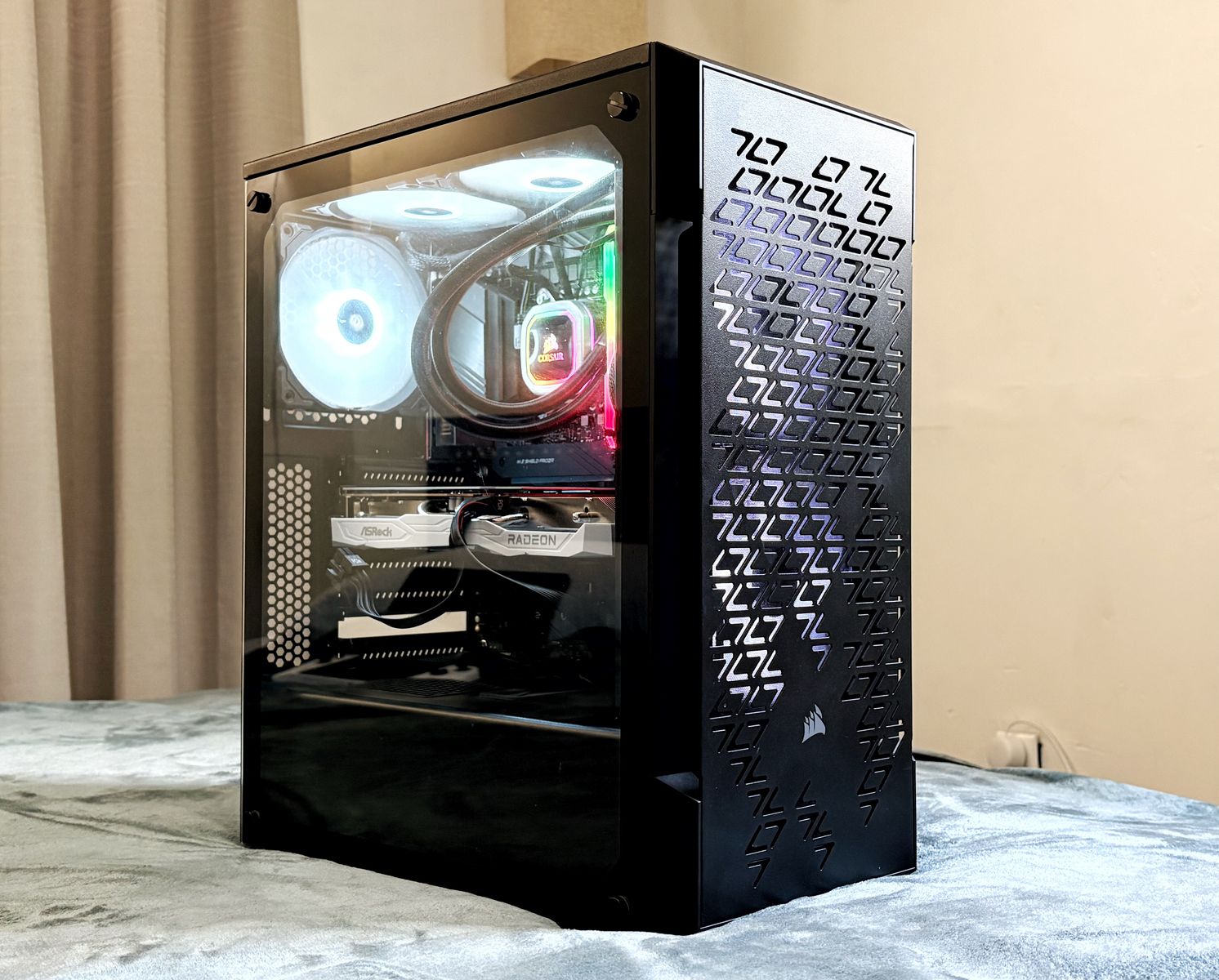High-End Gaming/Creator PC [Intel Core i7-10700K, AMD Radeon RX 6600, 16GB RAM, 500GB SSD]
