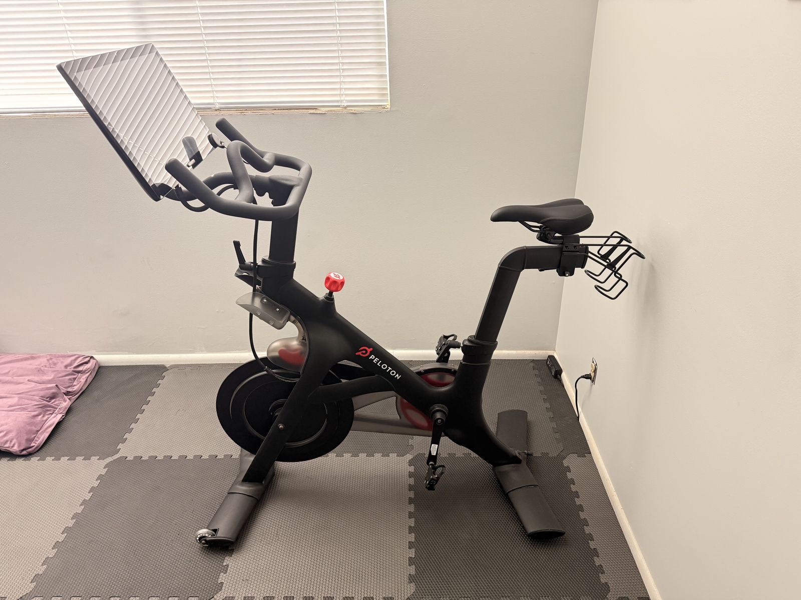 Peloton Bike (Original) - Gen 2 Touchscreen - Excellent Condition!