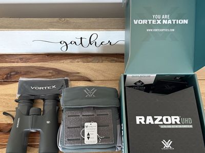 Vortex Razor UHD 10x42 + Tricer NS3