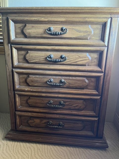 Vintage Solid Wood 5-Drawer Dresser Nightstand - Rustic Bedroom Furniture Storage