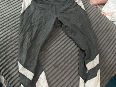 GapFit Performance Cotton Leggings Gray White Colorblock Size Large