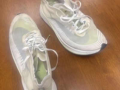 Men’s Nike Zoom Fly sp sz 9.5