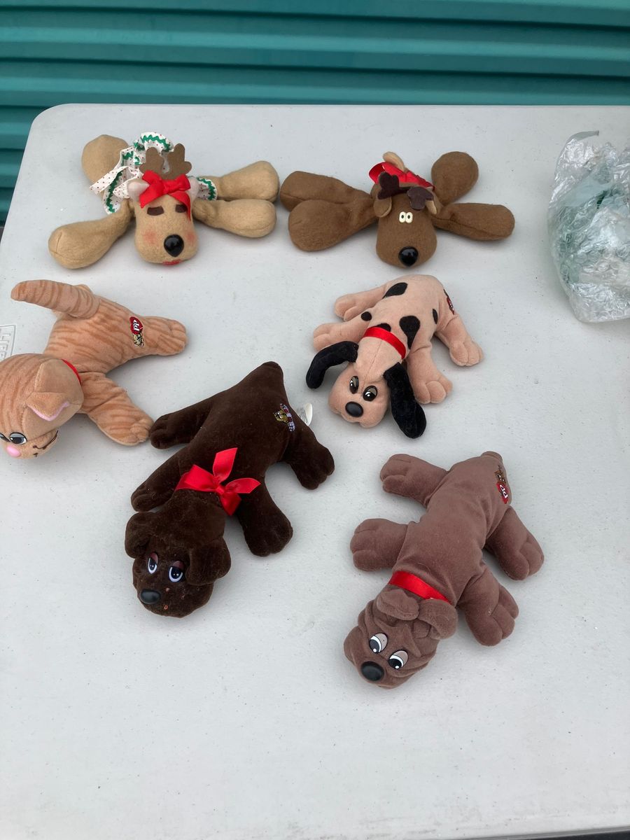 4 Vintage 1980's Pound Puppies and Purries