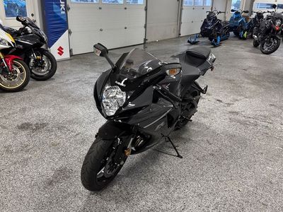 2025 SUZUKI GSX-R 600 - S01413-C