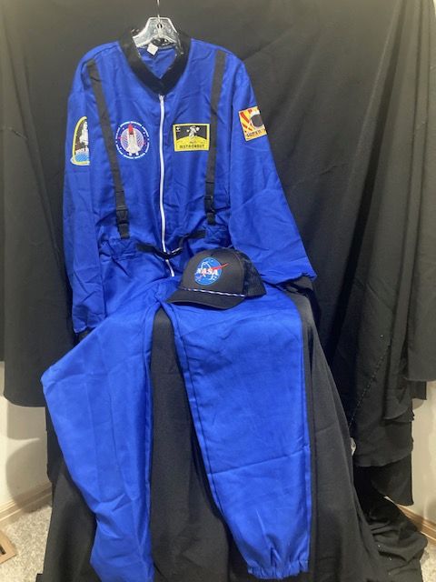 NASA ASTRONAUT w/hat  Size ADULT L    $25
