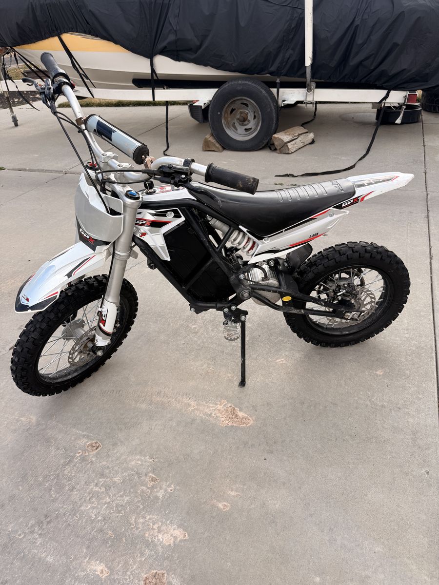 GPX E-60 Electric Youth Dirt Bike