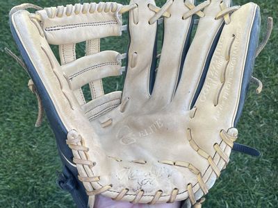 Rawlings Gold Glove Elite 12.75 in. Baseball/Softball Glove