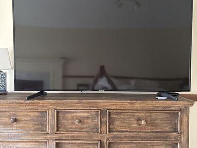 Samsung UHD Smart LED TV 65”