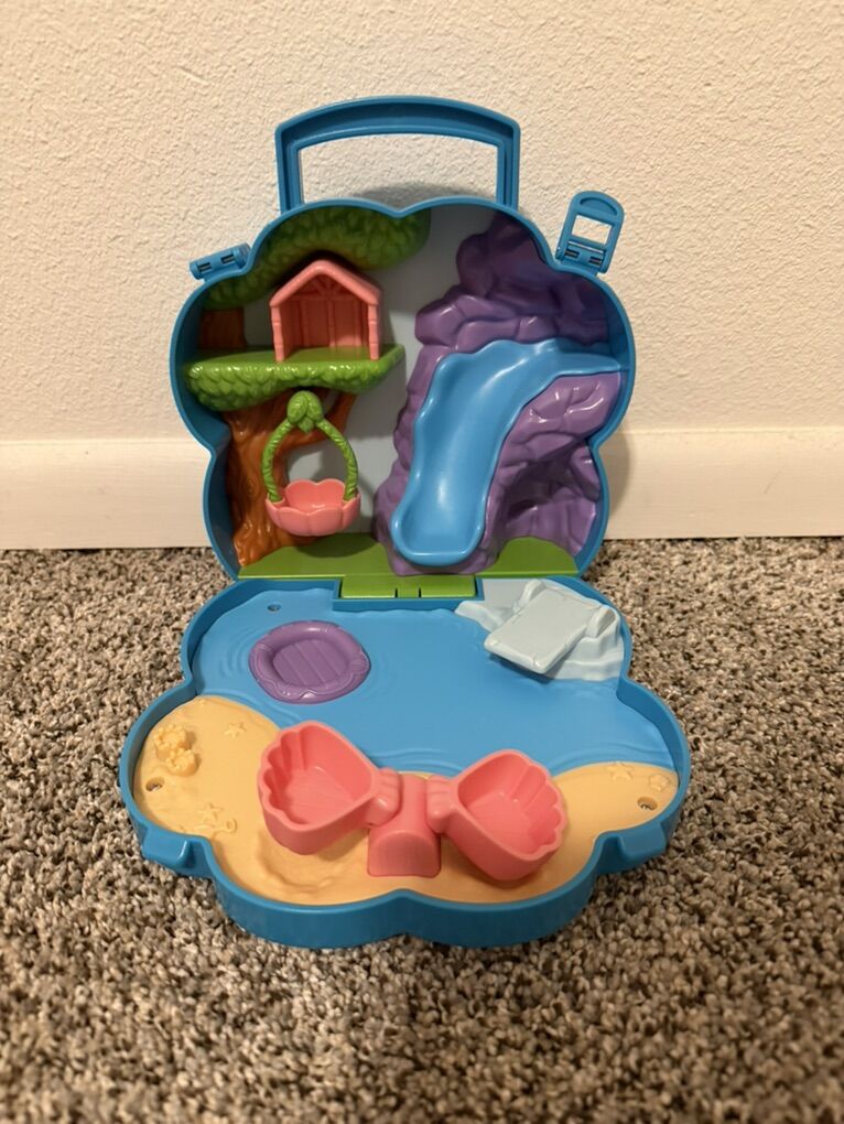 Lakeshore Carry Around Animal Town Playset