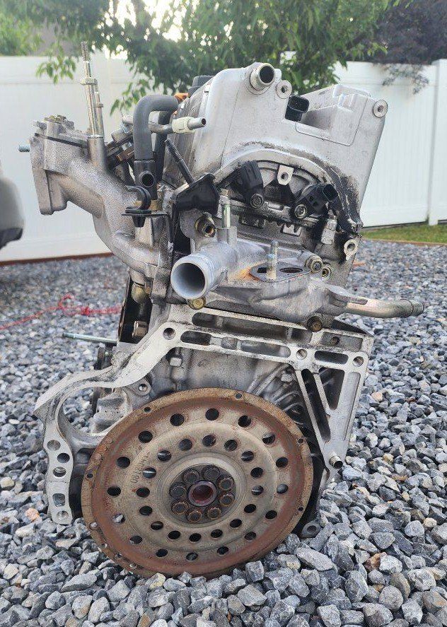 Main image 6