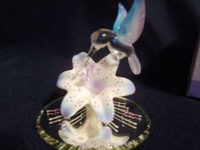 "Glass Baron" Blue Humming Bird & Lily