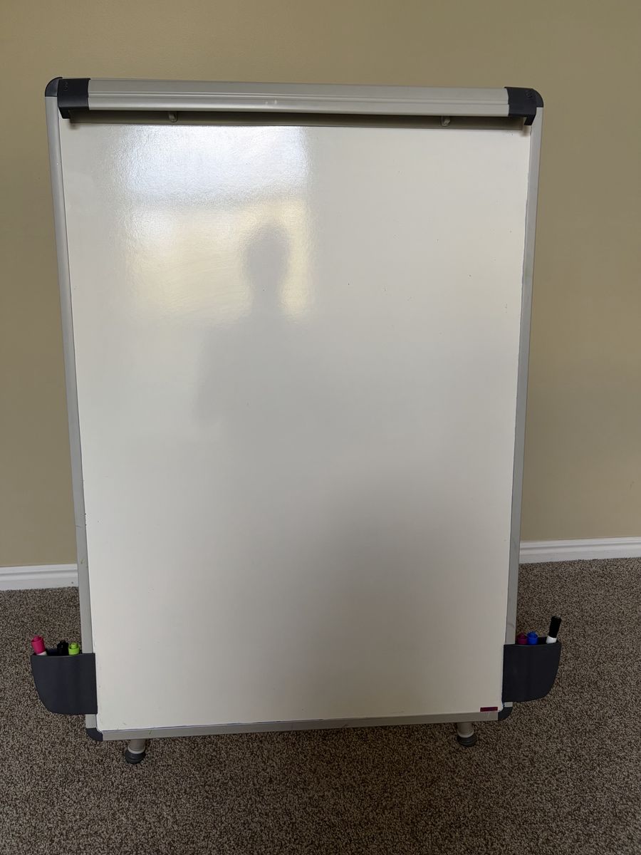 Main image 3