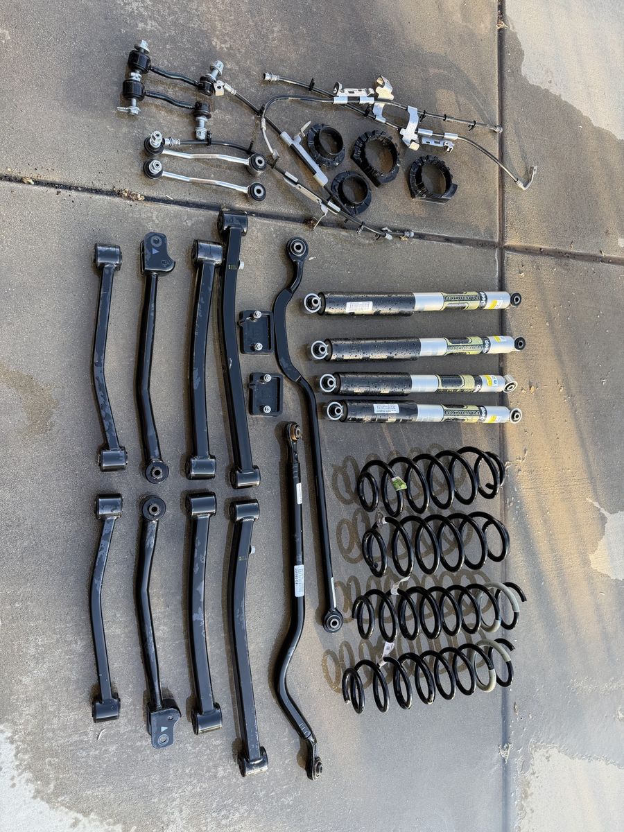 Jeep Rubicon JL 2.0" Lift Suspension Kit w/ Shocks, Springs, Control Arms, Sway Bar Links