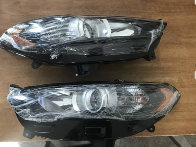 NEW PAIR of 2013-2016 FORD FUSION HEADLIGHTS HALOGEN DS73-13W029-D