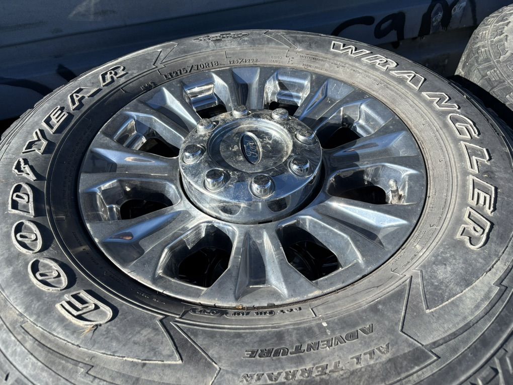 Ford F250/350 King Ranch Wheels And Tires