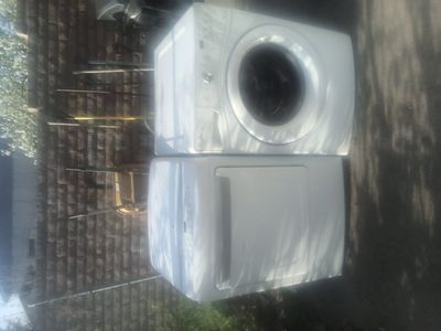 Whirlpool washer LG electric dryer