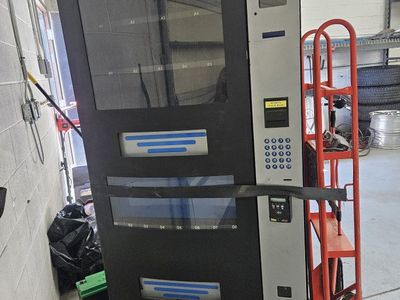 vending machine in good shape