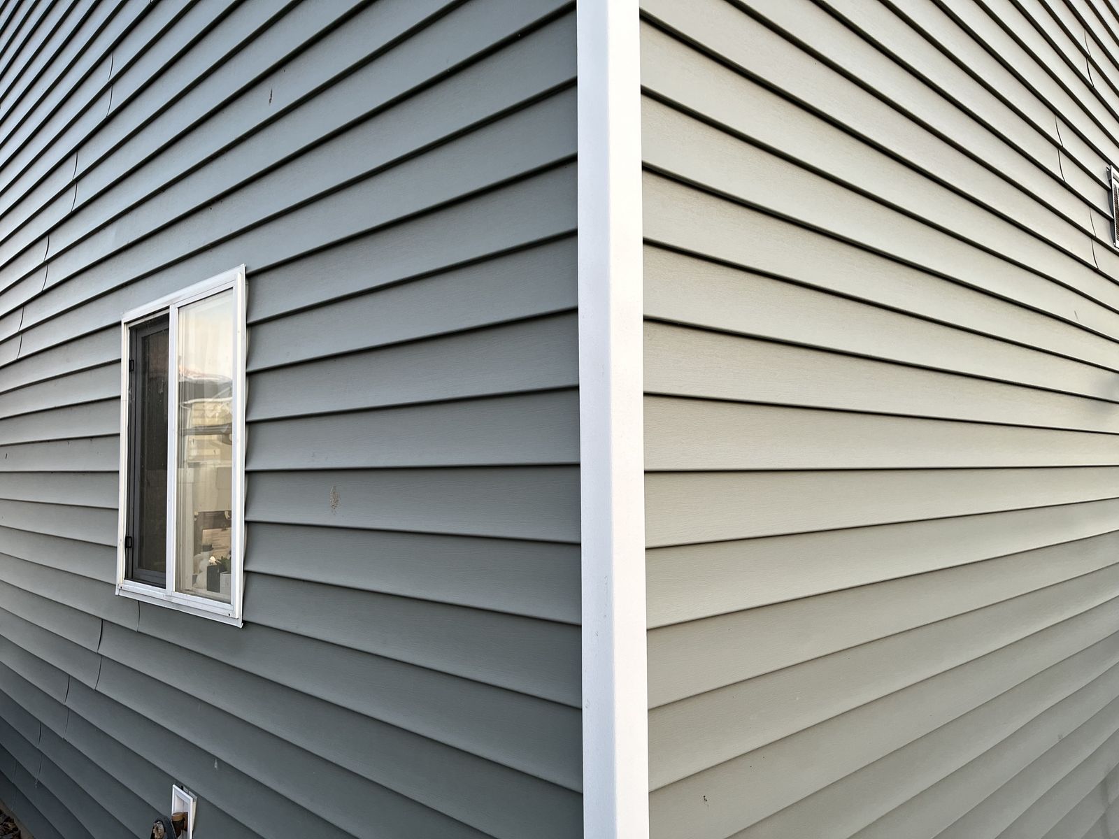 Oddyssey Plus Vinyl Siding - Coastal Sage