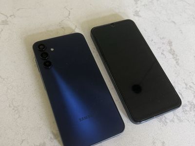 2 Wisephone II smartphones Excellent condition - $200 Each