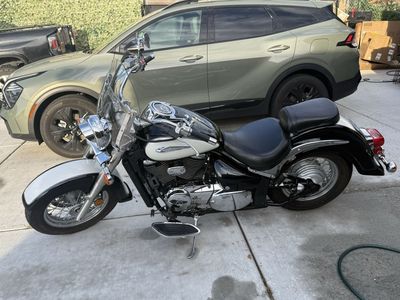 Suzuki VL800 Cruiser Motorcycle - Black and White