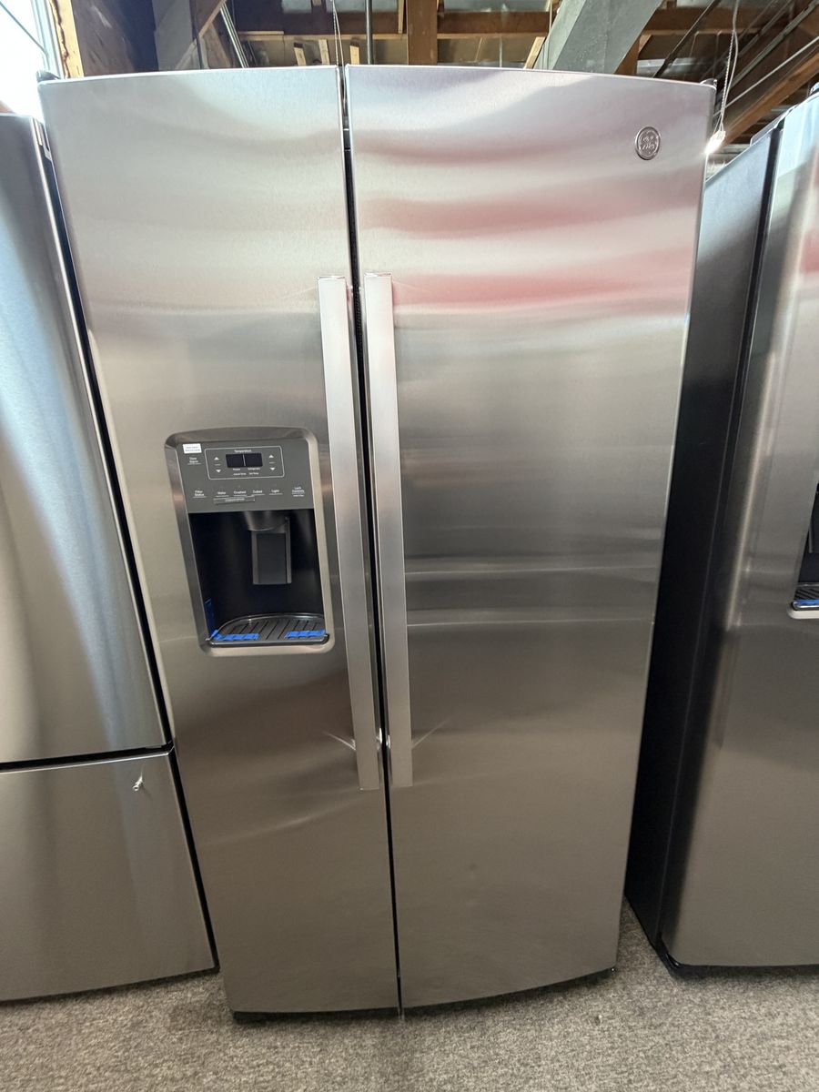 GE 25.3 Cu. Ft. Side-By-Side Refrigerator